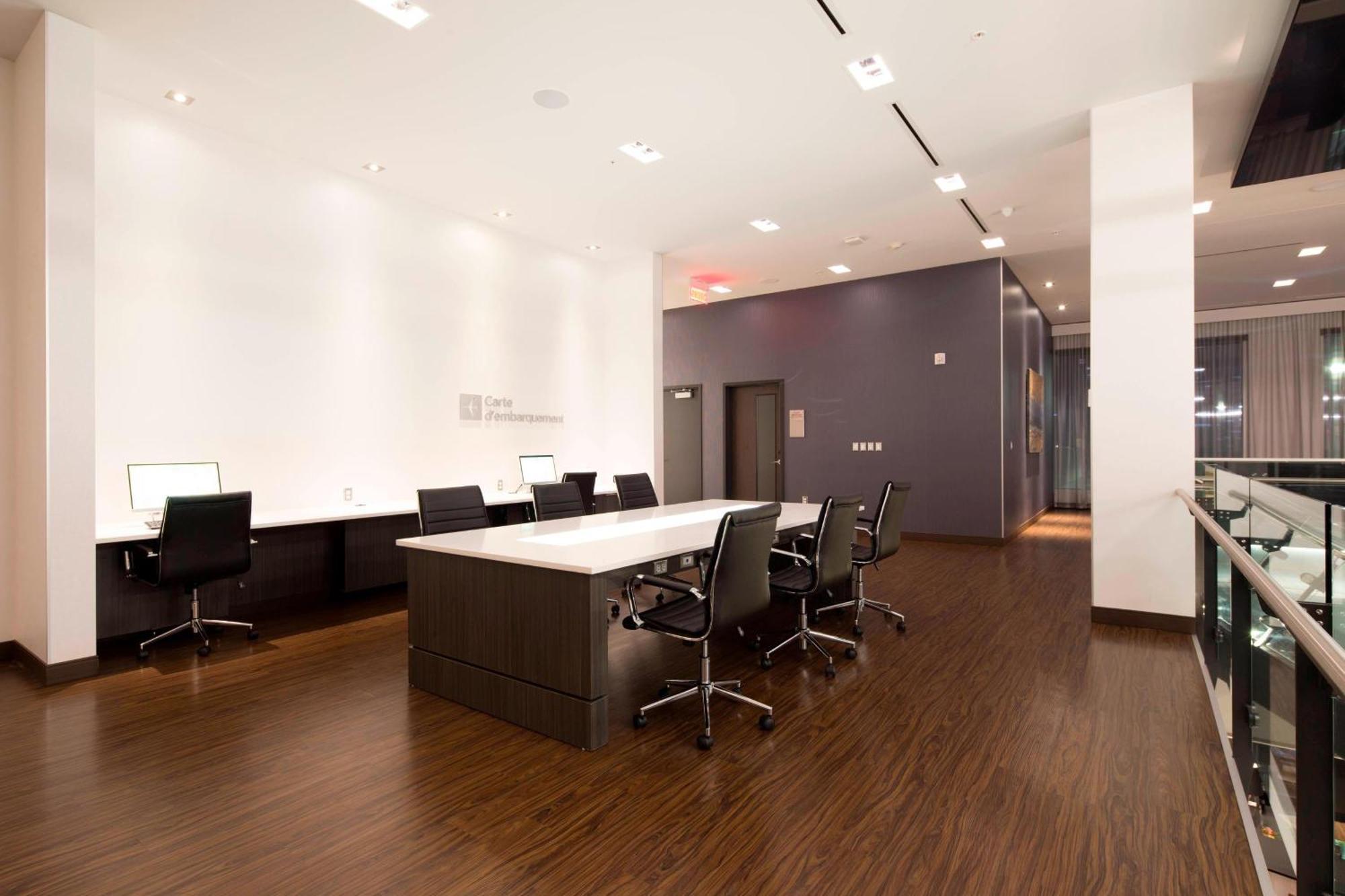 Courtyard By Marriott Quebec City Exterior photo