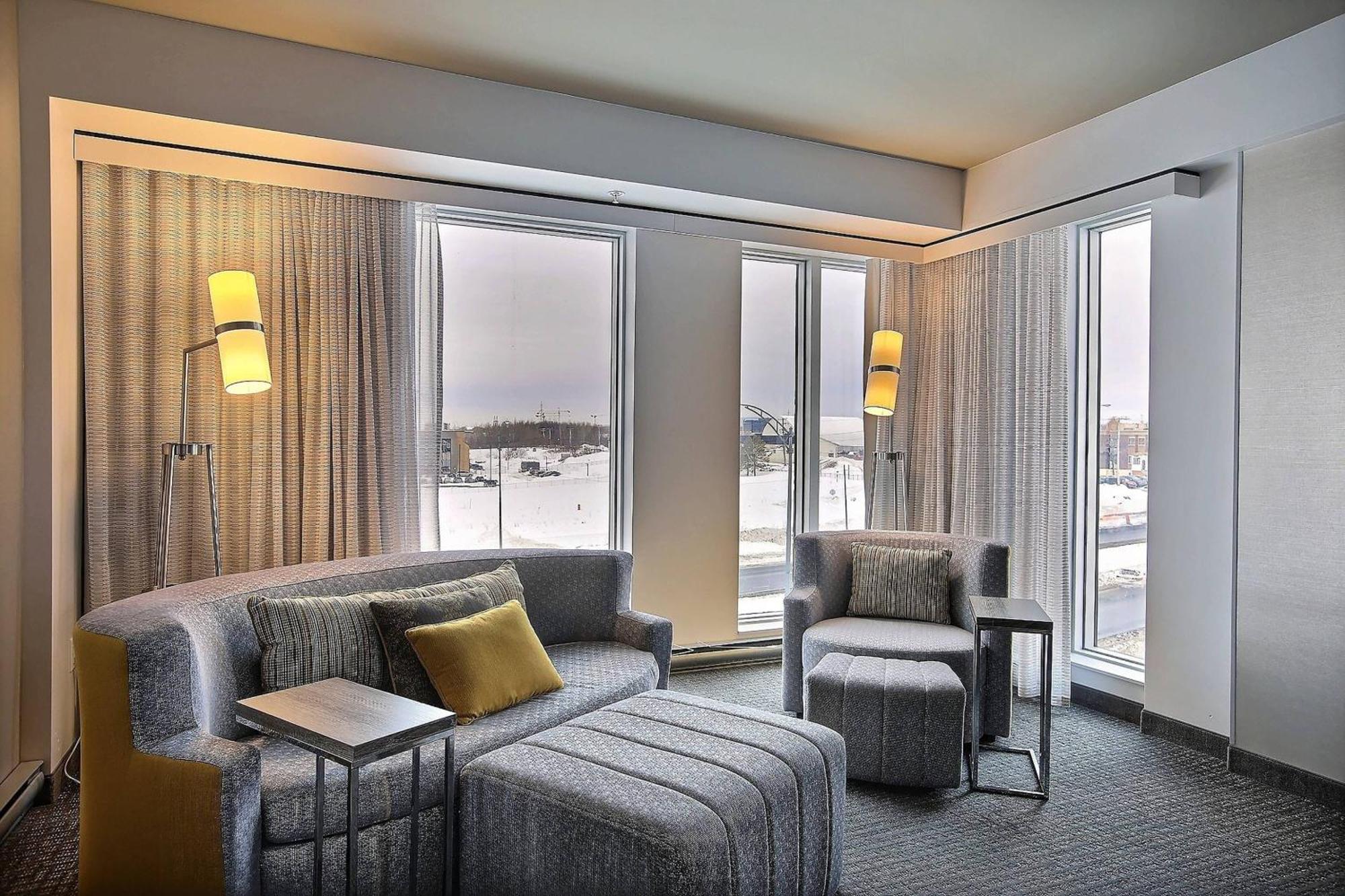 Courtyard By Marriott Quebec City Exterior photo