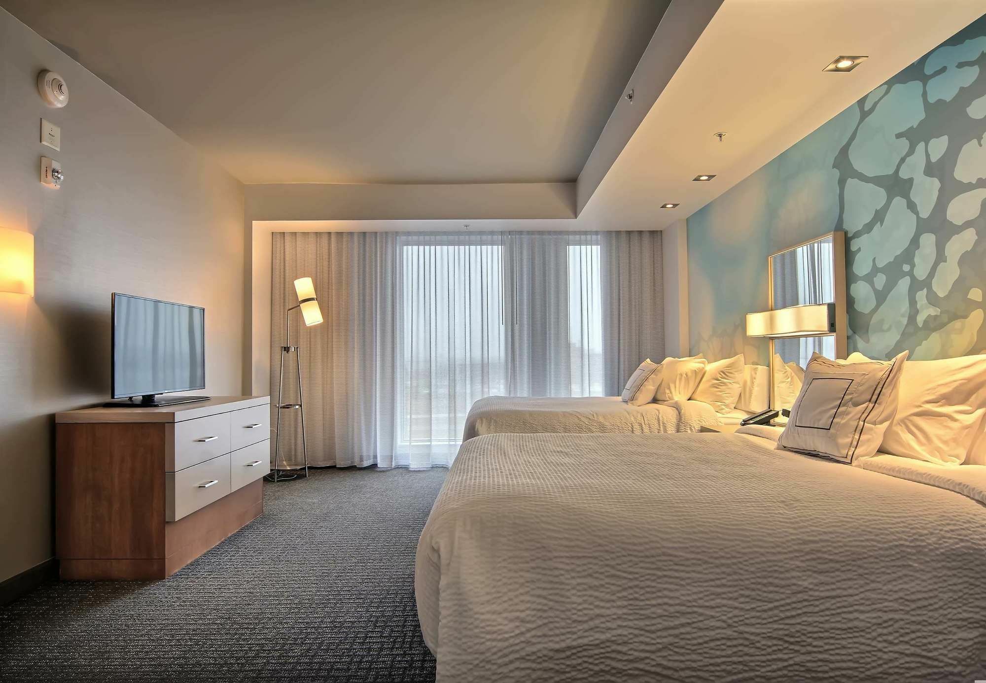 Courtyard By Marriott Quebec City Exterior photo
